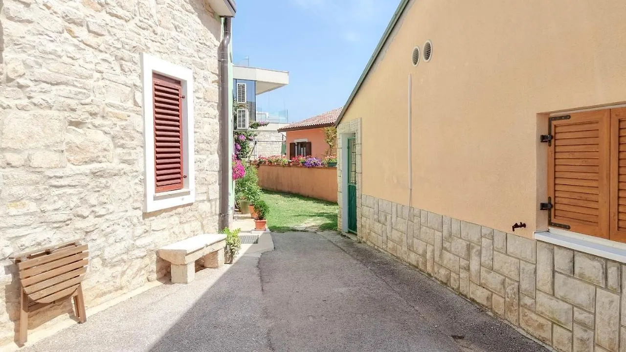 Mariela Lejlighed Novigrad Istria